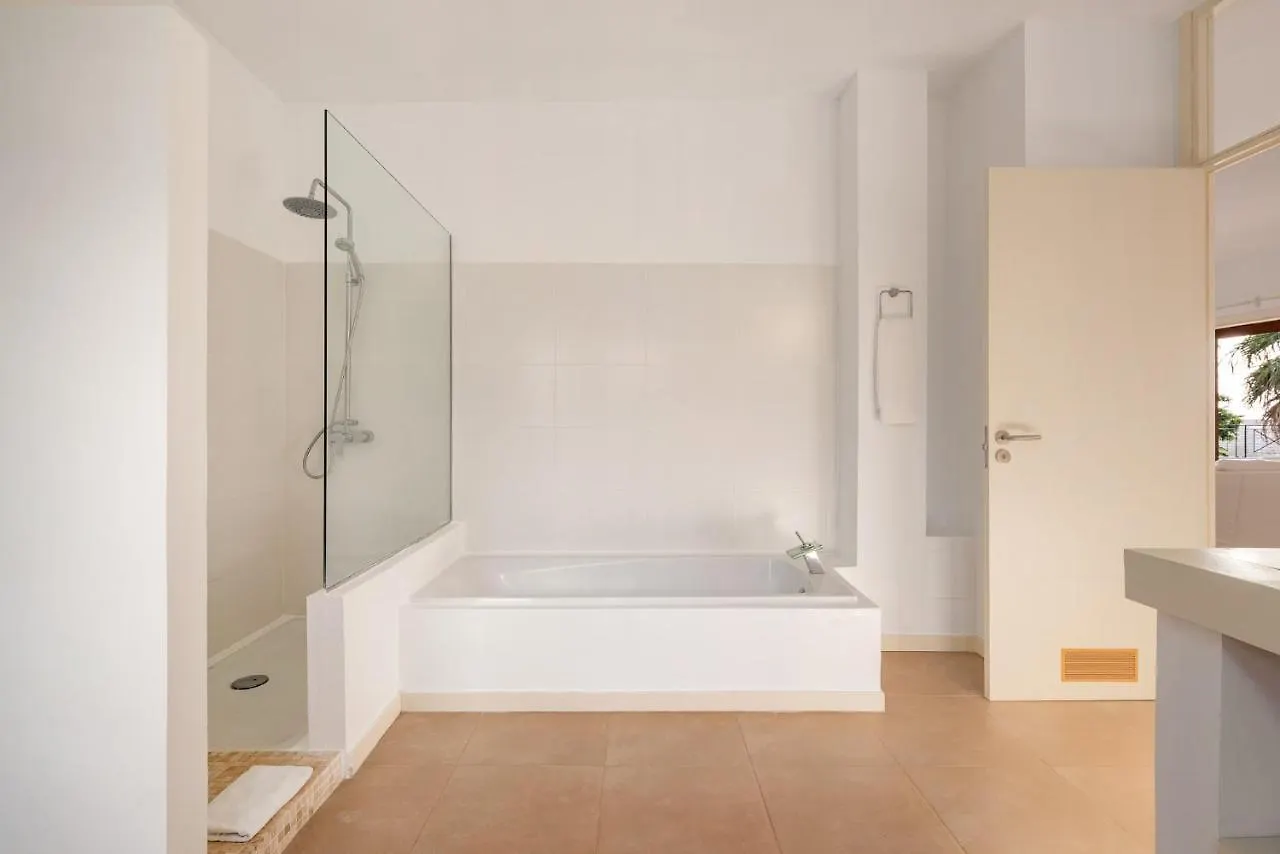 Spacious, Well Appointed, In A Wonderful Raised Location And Stunning Sea Views Costa Adeje  Costa Adeje (Tenerife)