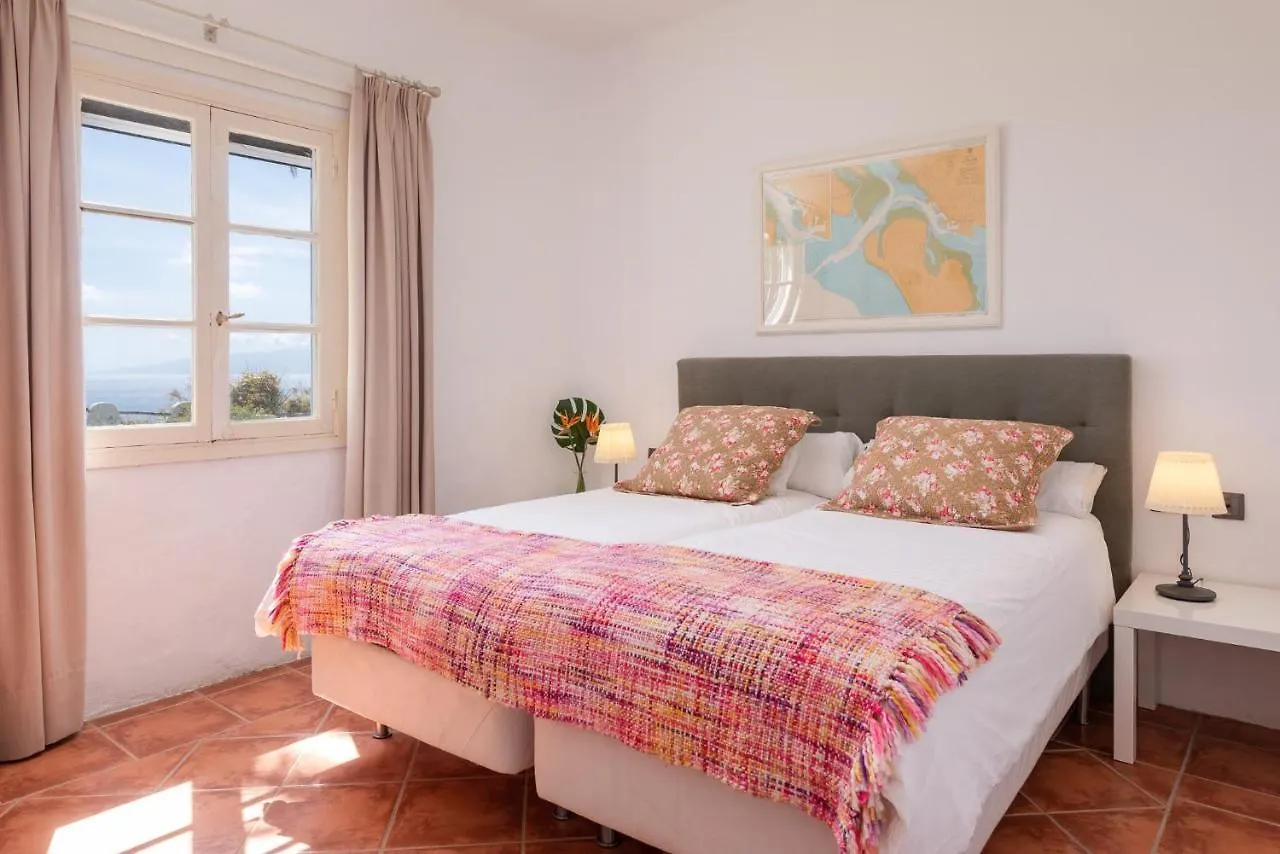 Villa Spacious, Well Appointed, In A Wonderful Raised Location And Stunning Sea Views Costa Adeje