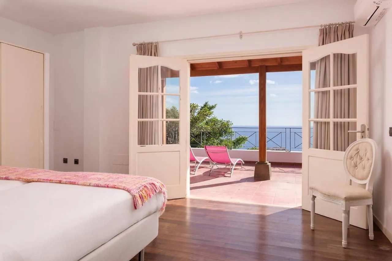 Villa Spacious, Well Appointed, In A Wonderful Raised Location And Stunning Sea Views Costa Adeje