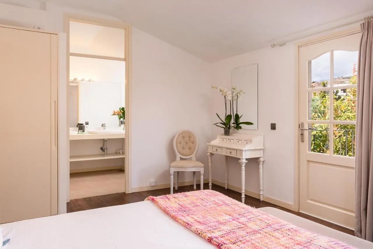 Villa Spacious, Well Appointed, In A Wonderful Raised Location And Stunning Sea Views Costa Adeje  Spain