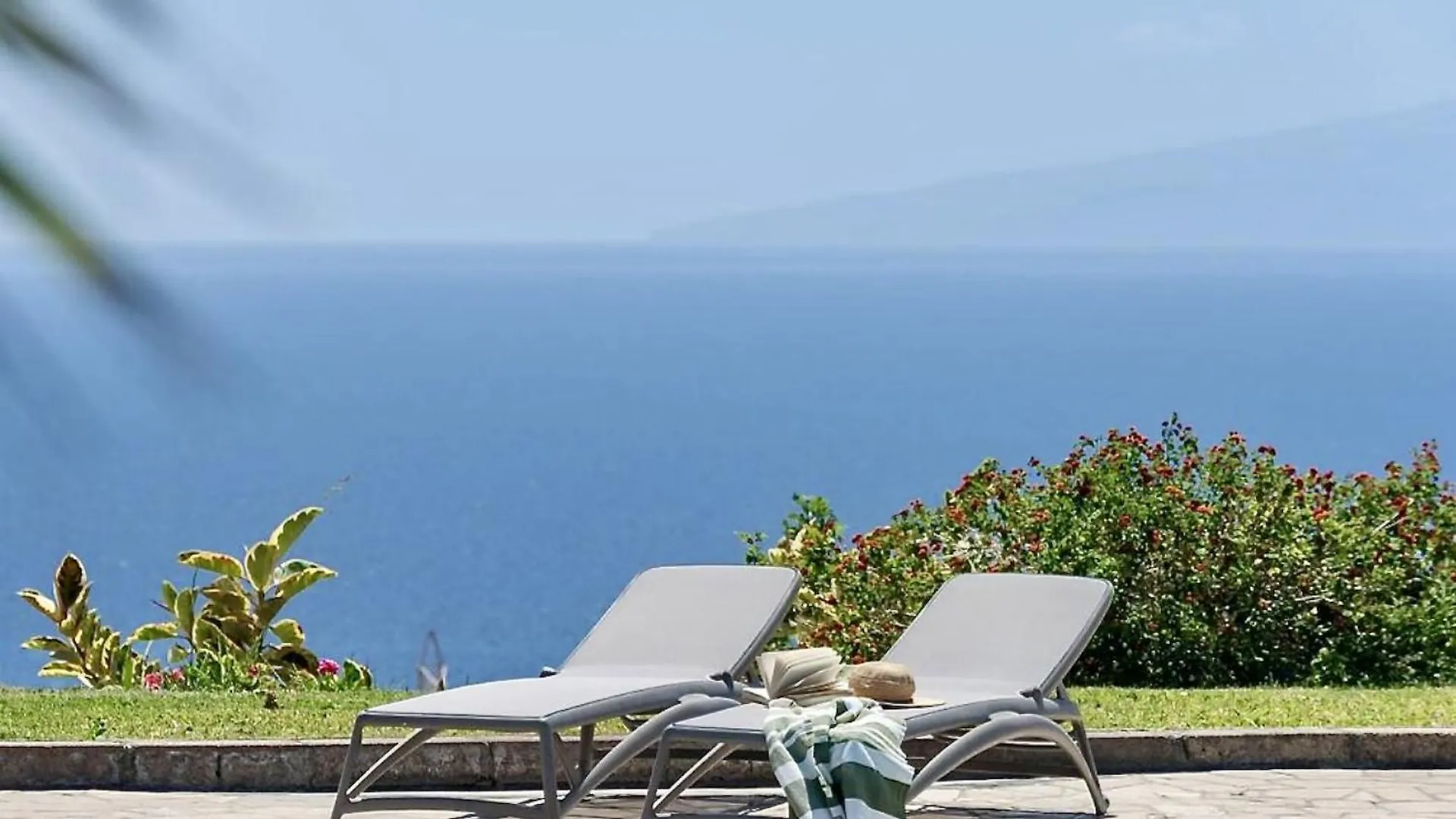 Villa Spacious, Well Appointed, In A Wonderful Raised Location And Stunning Sea Views Costa Adeje