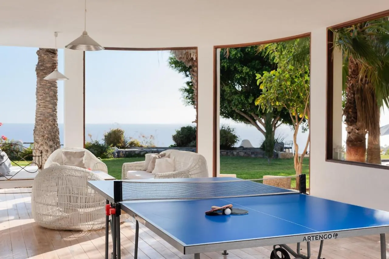 Spacious, Well Appointed, In A Wonderful Raised Location And Stunning Sea Views Costa Adeje  0*, Costa Adeje (Tenerife) Španělsko